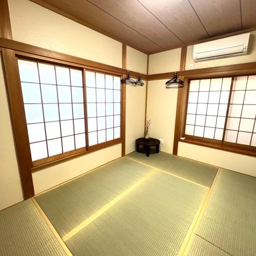 Tsurunoya The only private lodging in Tokyo Japanese TATAMI style 8 minutes walk from station FREE Parking 4rooms 12guests NEW OPEN ASAKUSA AKIHABARA UENO SHINJUKU SKYTREE nearby
