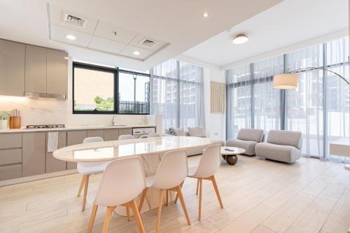 Modern Corner Family Home with Private Terrace