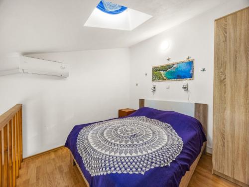 Apartment near Pula with Sea View Balcony