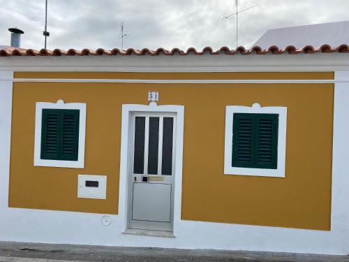 Casinha Amarela