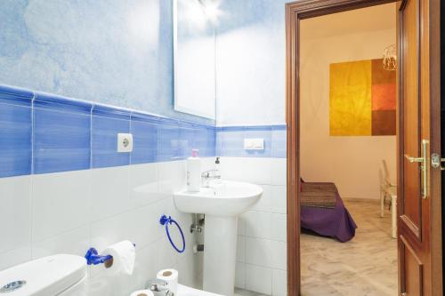Galindo Center Premium Suites