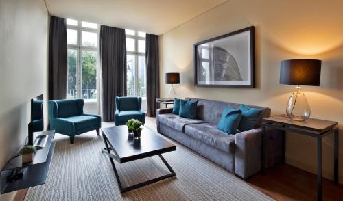 Ruang duduk di Lisbon Five Stars Apartments 8 Building