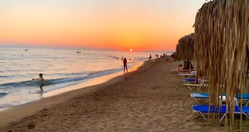 Santorini Studios Pleasure