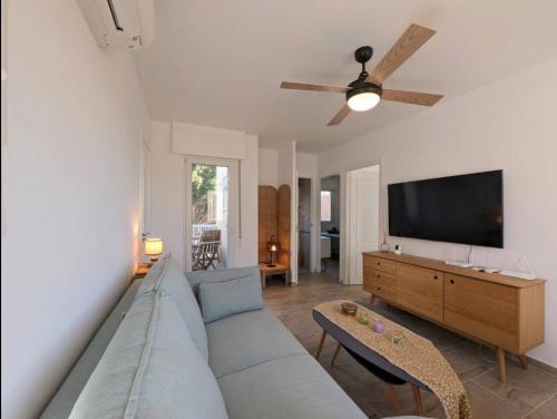 R-41 Modern Apartment with pool