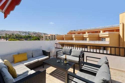 3 bedrooms with views