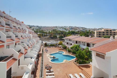 3 bedrooms with views