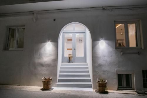 Helmos Family Studio