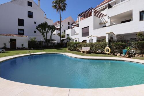Puerto Banus La Maestranza