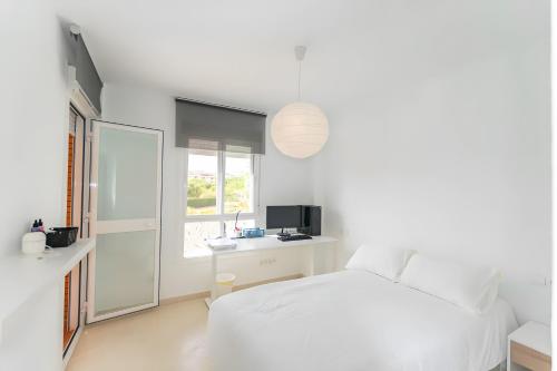 Apartment In Teatinos