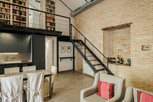 Cozy Center Apartment