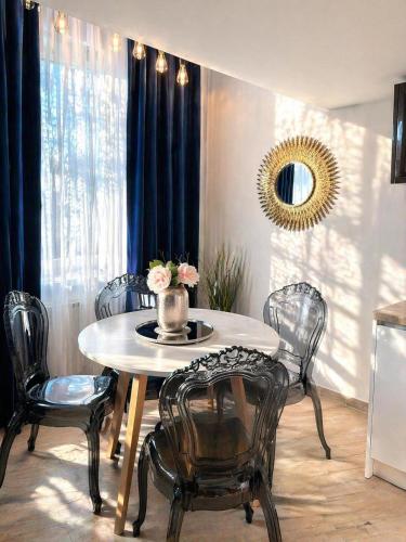 Zeus Design Loft Apartments