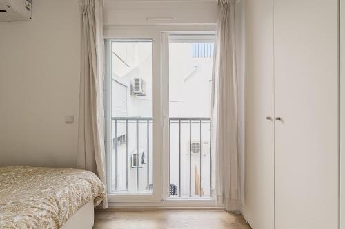 Beach House In Sesimbra