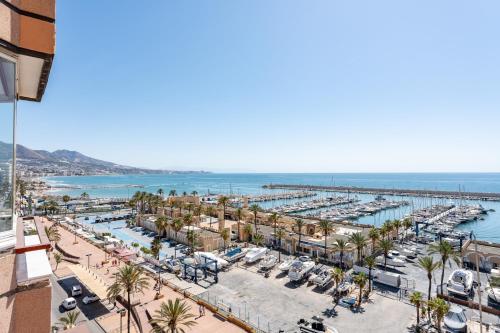 Stunning marina view apartment