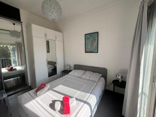 Appartement à 2 pas de la Promenade des Anglais vue mer 7 avenue de Fabron