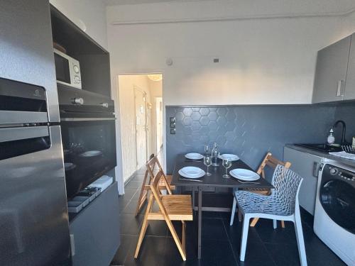 Appartement à 2 pas de la Promenade des Anglais vue mer 7 avenue de Fabron