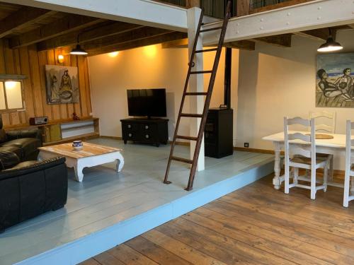 Très beau loft, proche gare