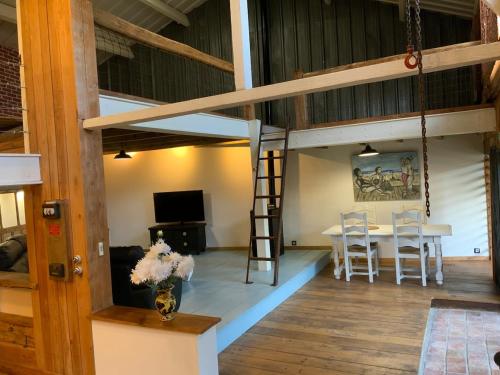 Très beau loft, proche gare