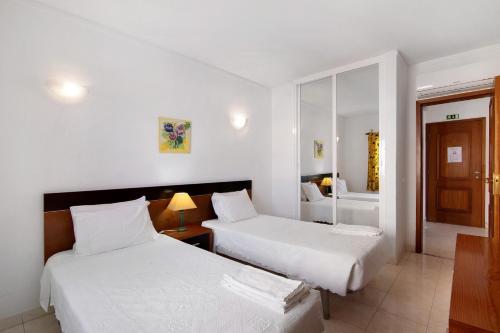 Camões 4E- Vista Mar, com piscina
