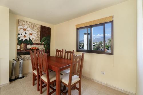 Big 2-bedroom in Tenerife South