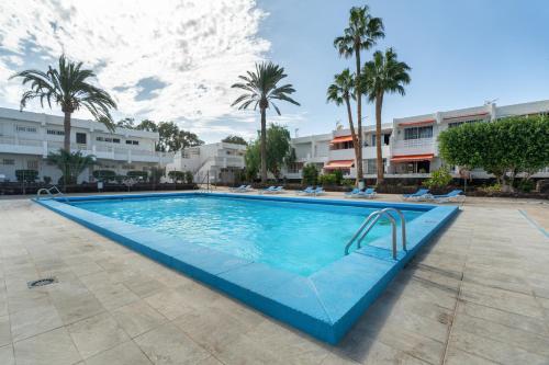 Big 2-bedroom in Tenerife South