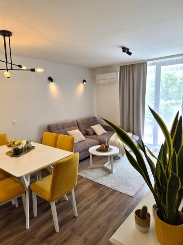 Grafulin Apartments