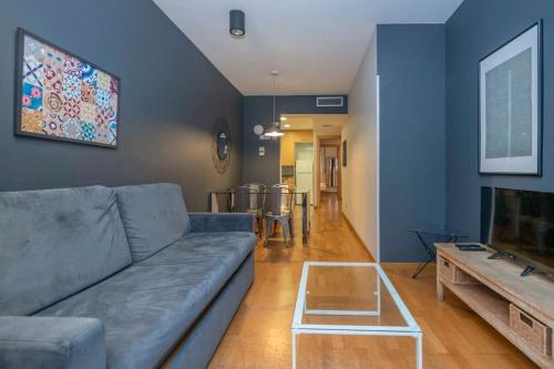 The Collection Barcelona - Heart of Eixample 2BD with balcony