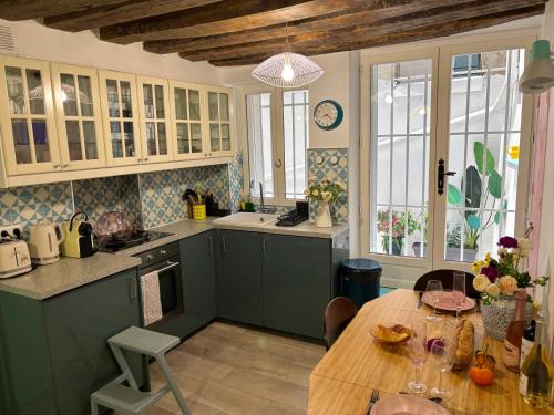 Heart of Saint-Germain Cozy 2BR for 5 Aldaro