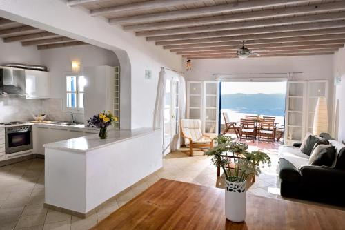 Wonderful Villa Chrysta