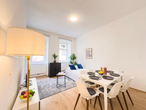 2 Bedroom Apartments, 18 Min to the City Center, Smart TV