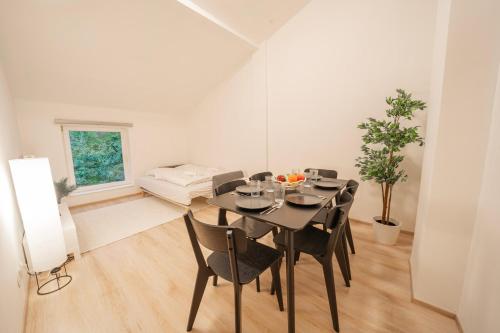 2 Bedroom Apartments, 18 Min to the City Center, Smart TV
