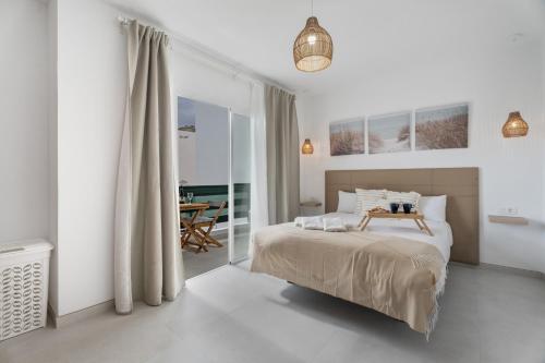 Sunlit Modern Stay