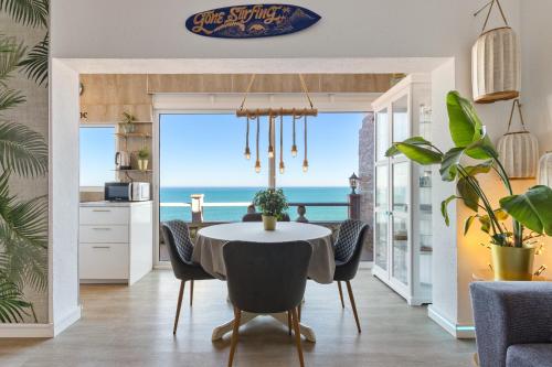 Cielo y Mar - Seaviews