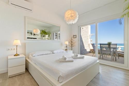 Cielo y Mar - Seaviews
