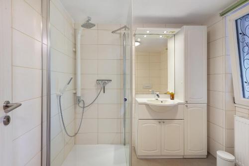 a bathroom with a shower and a sink at Ferienwohnung Schmidt in Wehr
