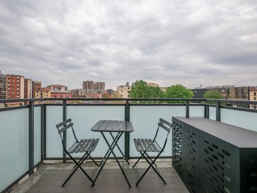 I-Host - Spacious 3BR Apt - Balcony - Sleeps 7