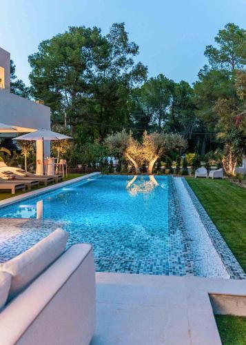 Gotmar Beach Is A Modern