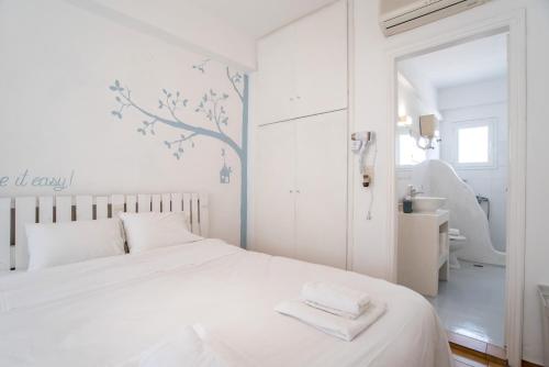 Livadia Seaside Studios 8