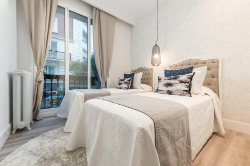 Luxury and Design in front of Parque del Retiro