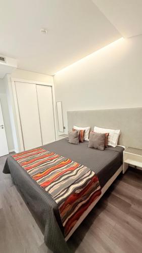 Gold Center Funchal 401
