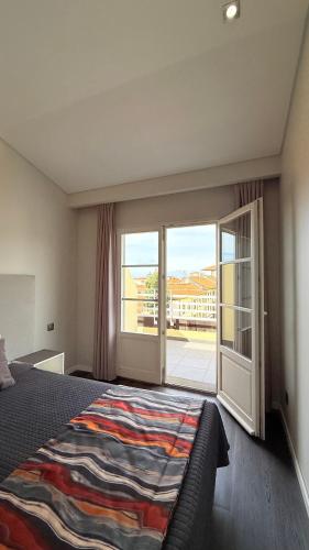 Gold Center Funchal 401
