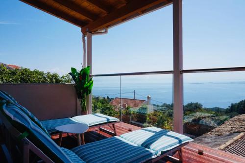 Art House with Seaview by Konnect, Spartylas