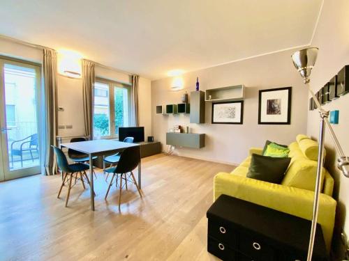 Luxury 2bed-2bath in top location