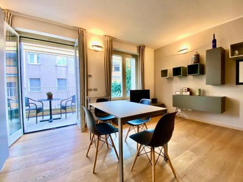 Luxury 2bed-2bath in top location