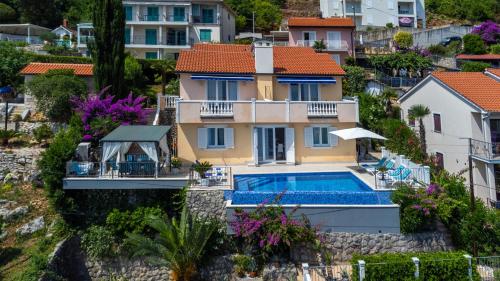 Vila Medea sea view by Villas Guide