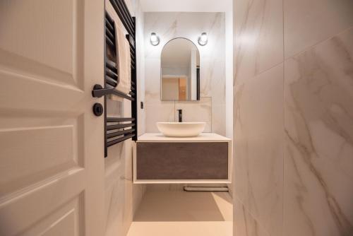 Beautiful Apartment in Central Paris
