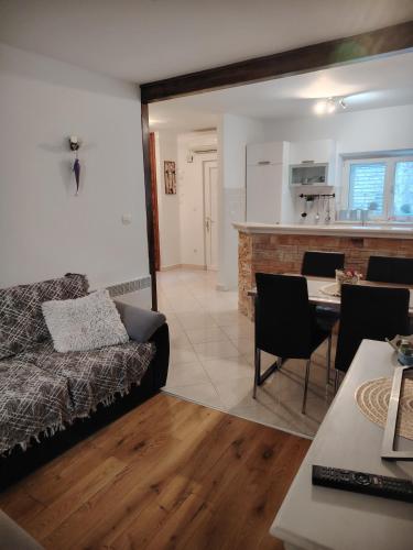 Apartment Old Teatar
