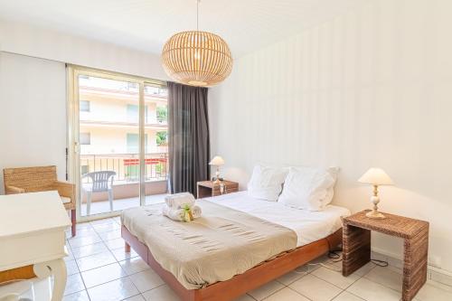 Menton Garavan 2BR by the sea parking
