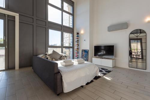I-Host Apartment - Quintiliano 7