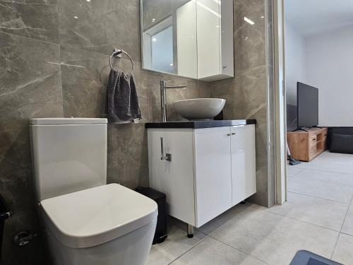 Elisia City Apartment