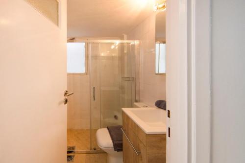 Cute, Little Island Studio Oasis Near Acropolis!